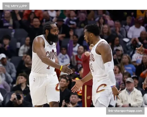 骑士进攻效率124.3联盟第二 哈登效应提升整体火力 骑士进攻效率124.3联盟第二 哈登效应提升整体火力